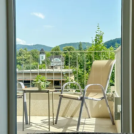 Simcity Vi I Park With Air Con, Garage,balcony And Self Check-in דירה