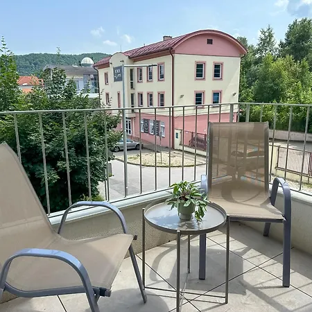 Apartament Simcity Vi I Park With Air Con, Garage,balcony And Self Check-in *